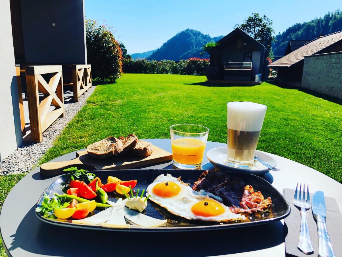 Na Vasi Restavracija In Prenocisca Hotel Škofja Loka Екстериор снимка