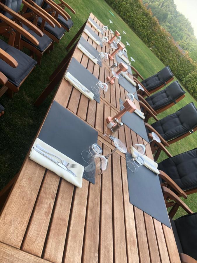 Na Vasi Restavracija In Prenocisca Hotel Škofja Loka Екстериор снимка
