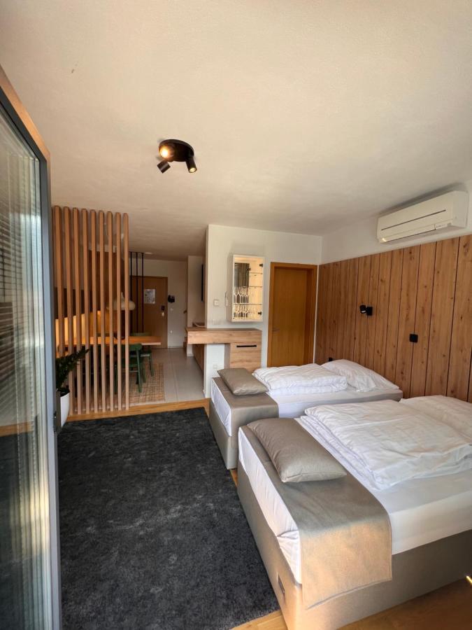 Na Vasi Restavracija In Prenocisca Hotel Škofja Loka Екстериор снимка
